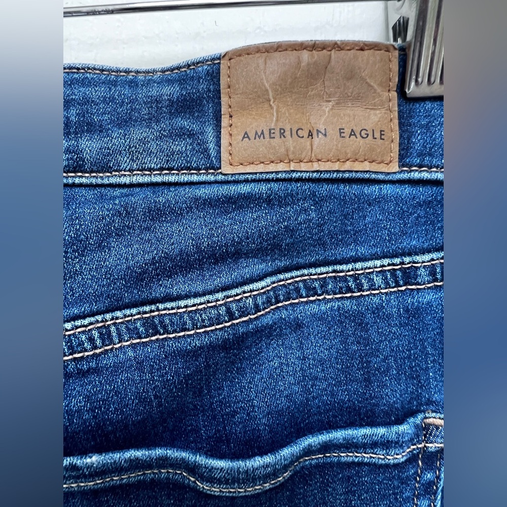 American Eagle Outfitters Next Level Stretch Women's Dark Blue Flared Jeans SZ 2 - Picture 11 of 14